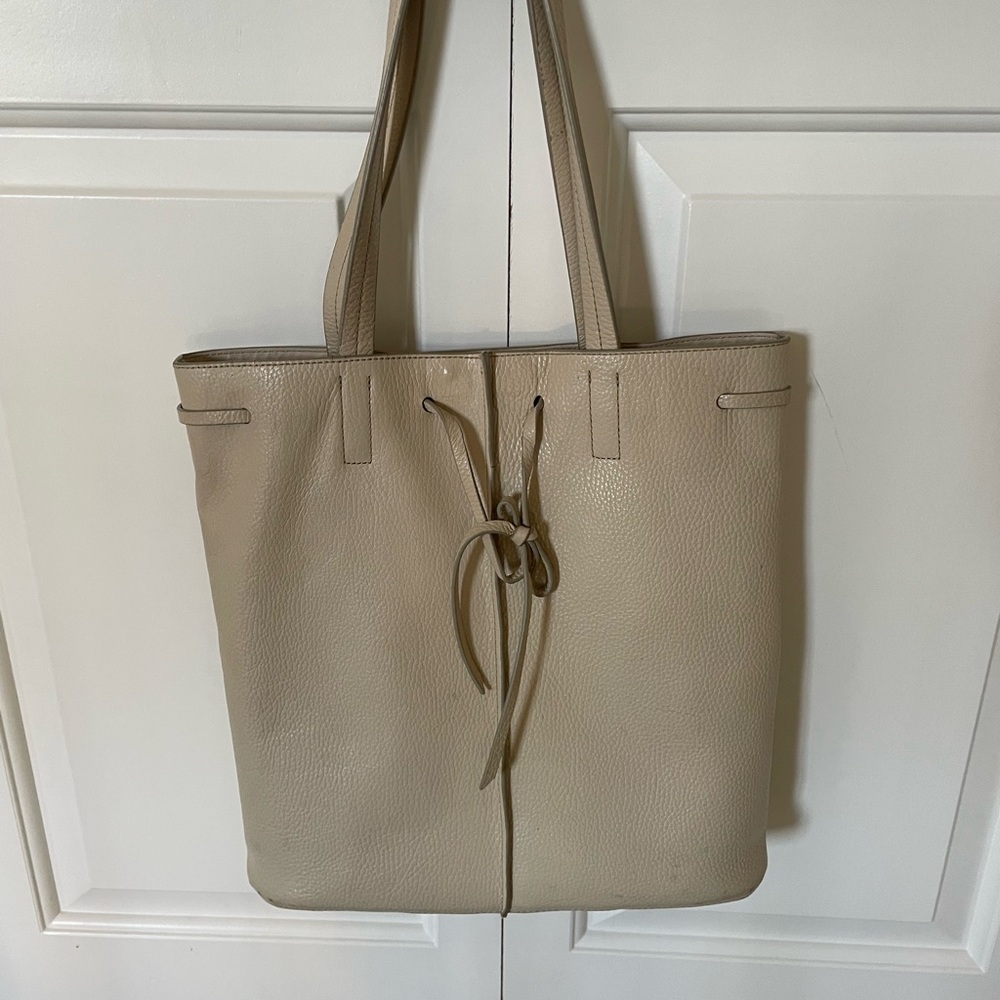 Elegant Beige Tote Bag
